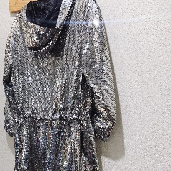 Moschino x H&M Silver Sequin Hooded Mini Dress - Picture 9 of 16
